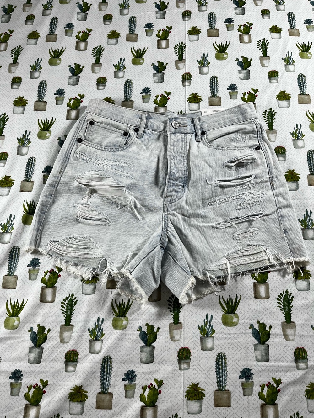 American Eagle AE 90’s Boyfriend Mid-Length Denim Light Wash Shorts 8/29 NWT